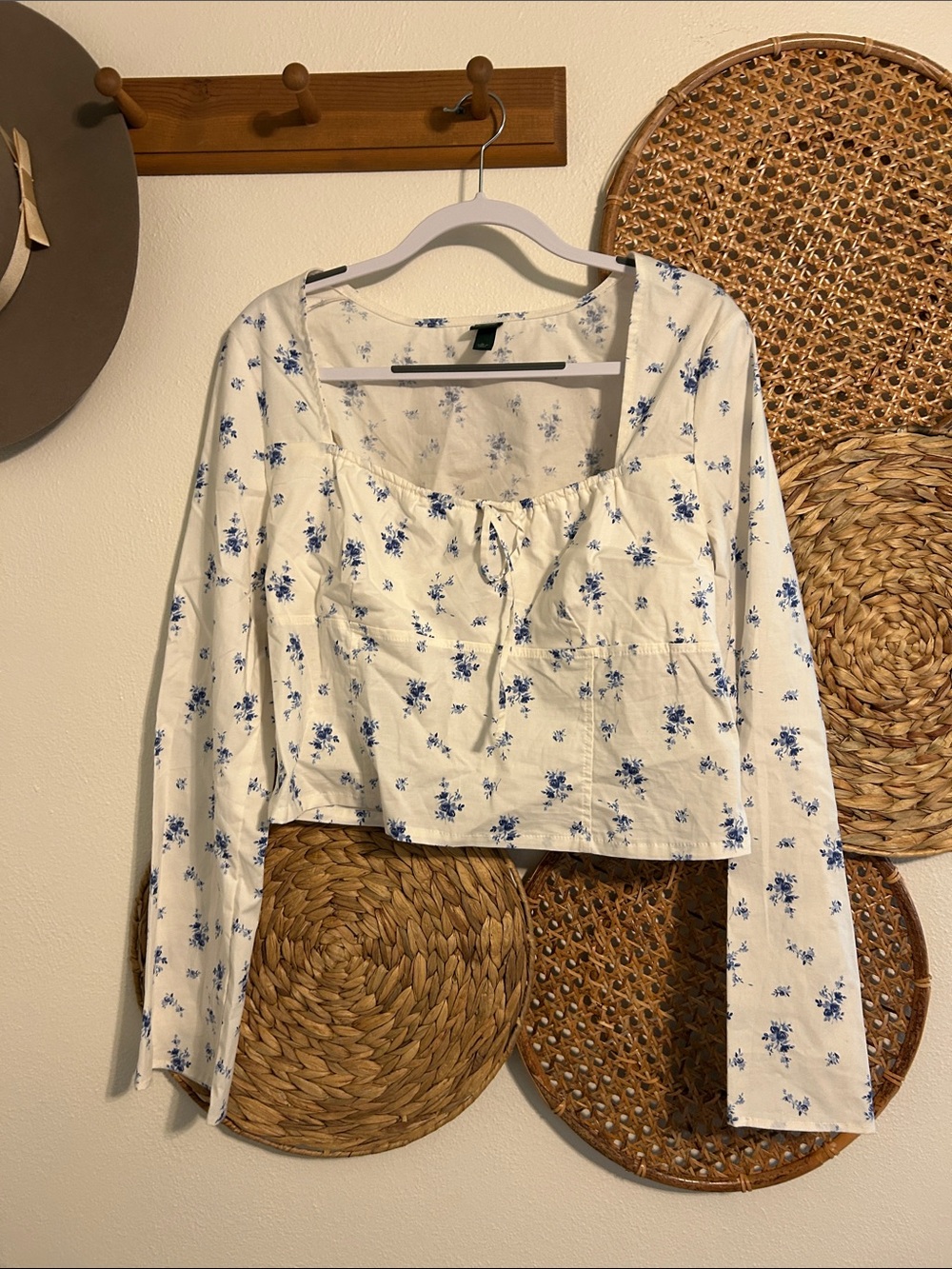 XL Bundle of 7 Items - Picture 4 of 8